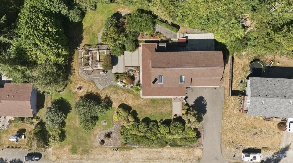 312 Antonie Avenue Eatonville, WA 98328