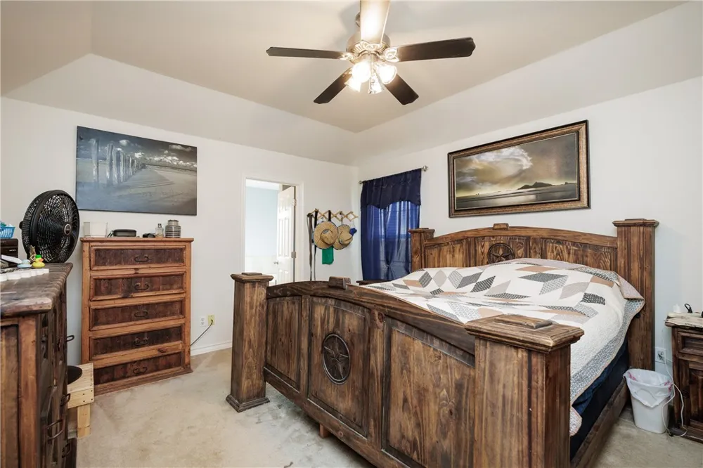 2333 Zuza Drive Corpus Christi, TX 78418