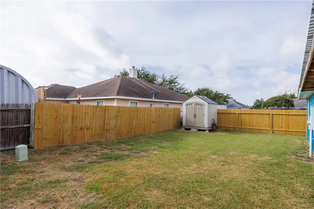 2333 Zuza Drive Corpus Christi, TX 78418