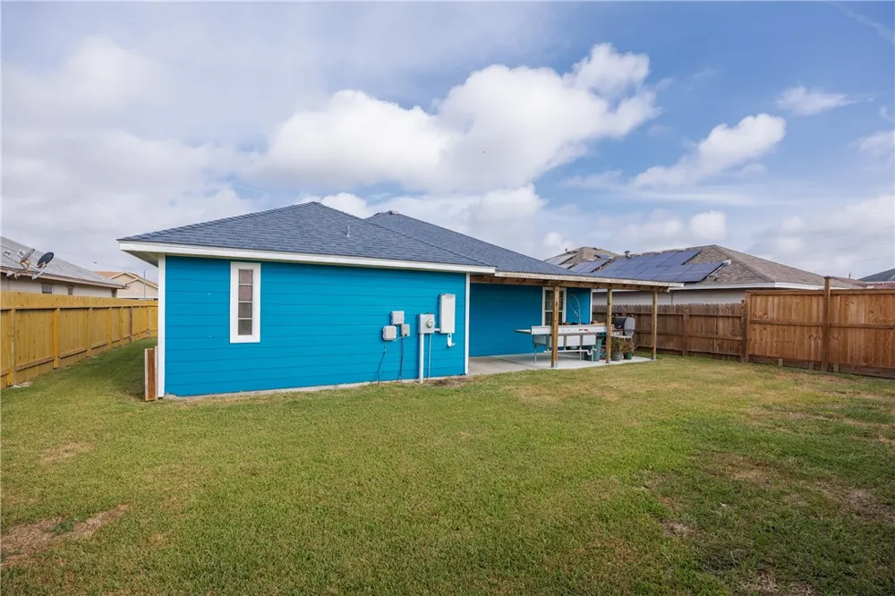 2333 Zuza Drive Corpus Christi, TX 78418