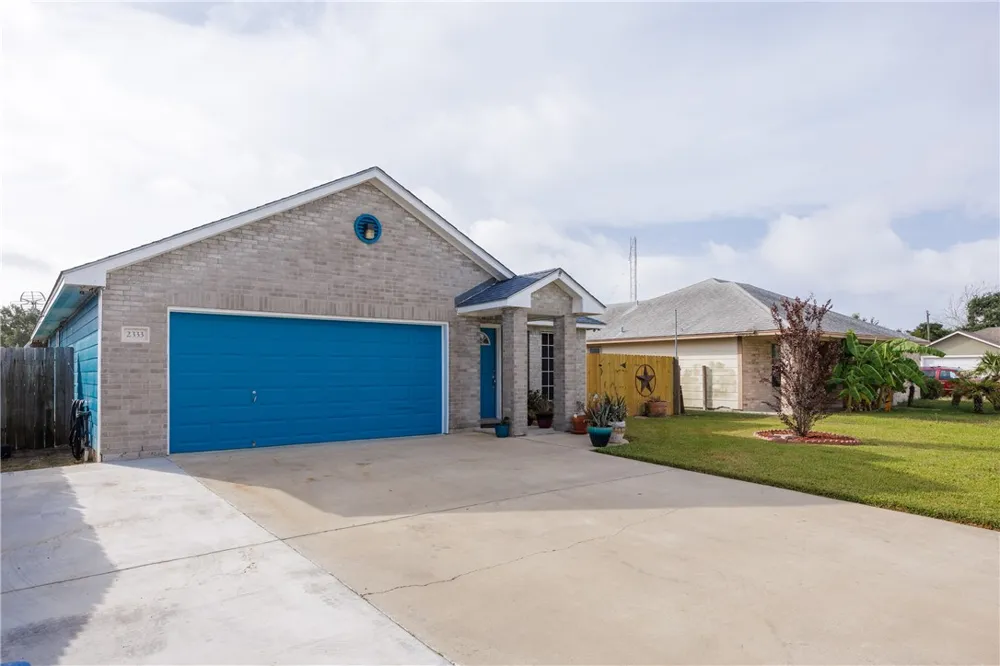 2333 Zuza Drive Corpus Christi, TX 78418