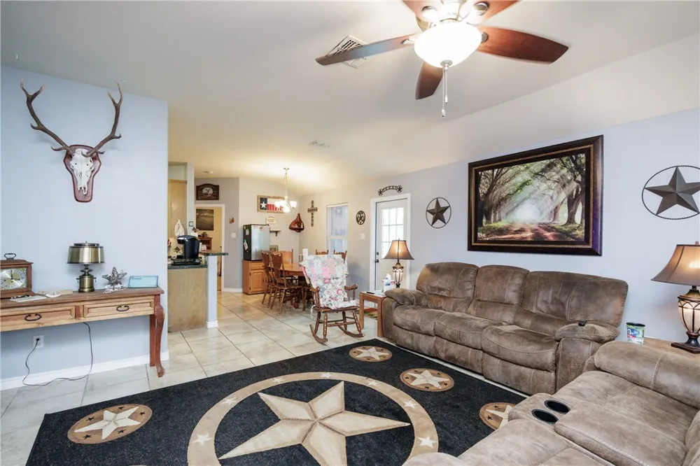 2333 Zuza Drive Corpus Christi, TX 78418