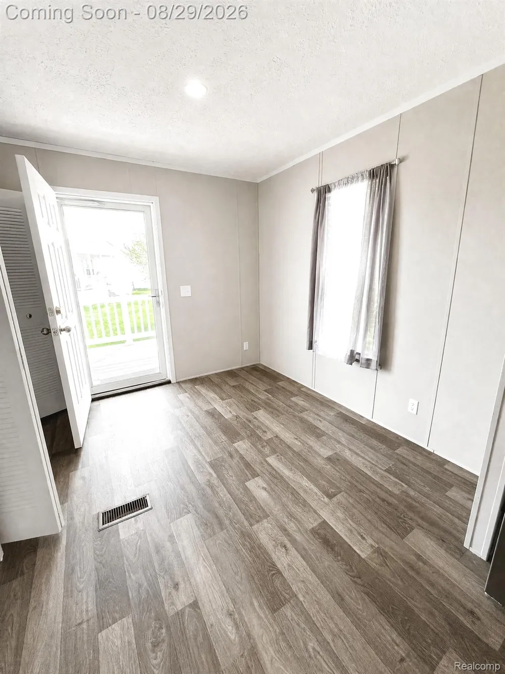 46000 Geddes Road #520 Canton Charter Township, MI 48188