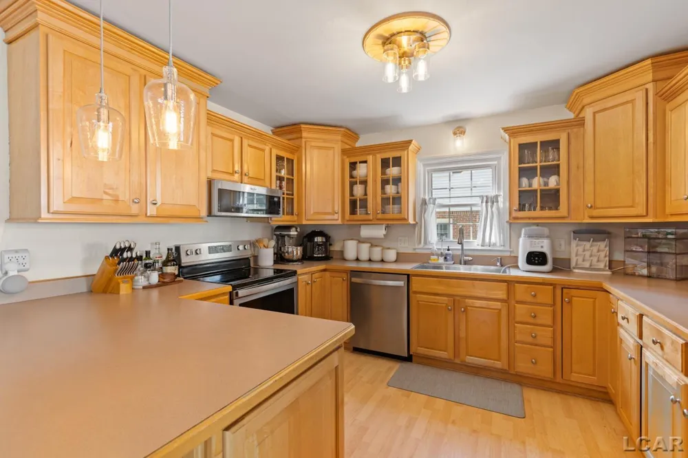 380 S Scott Street Adrian City, MI 49221