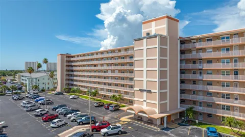 1847 SHORE DRIVE S #509