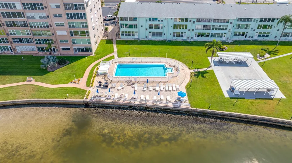 1847 SHORE DRIVE S #509 St Petersburg, FL 33707