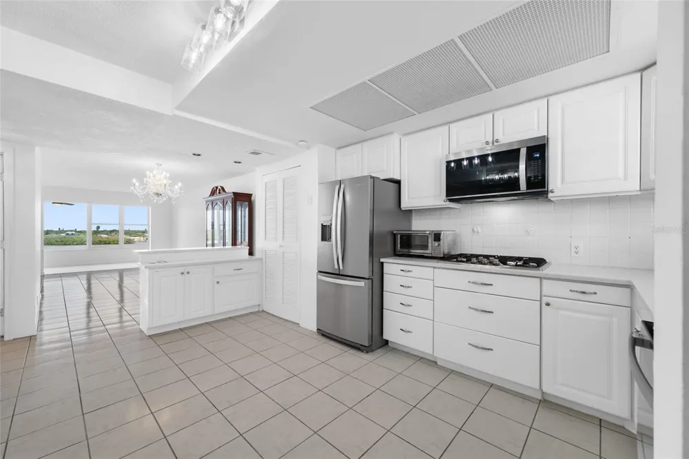 1847 SHORE DRIVE S #509 St Petersburg, FL 33707