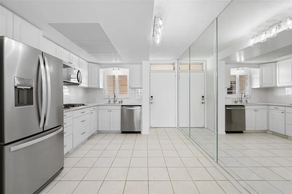 1847 SHORE DRIVE S #509 St Petersburg, FL 33707