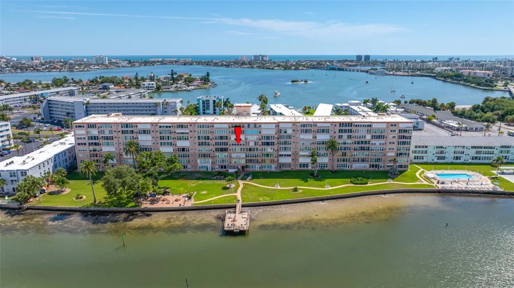 1847 SHORE DRIVE S #509 St Petersburg, FL 33707