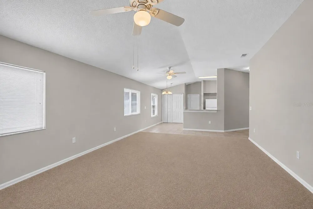 535 SCARLET MAPLE COURT Plant City, FL 33563