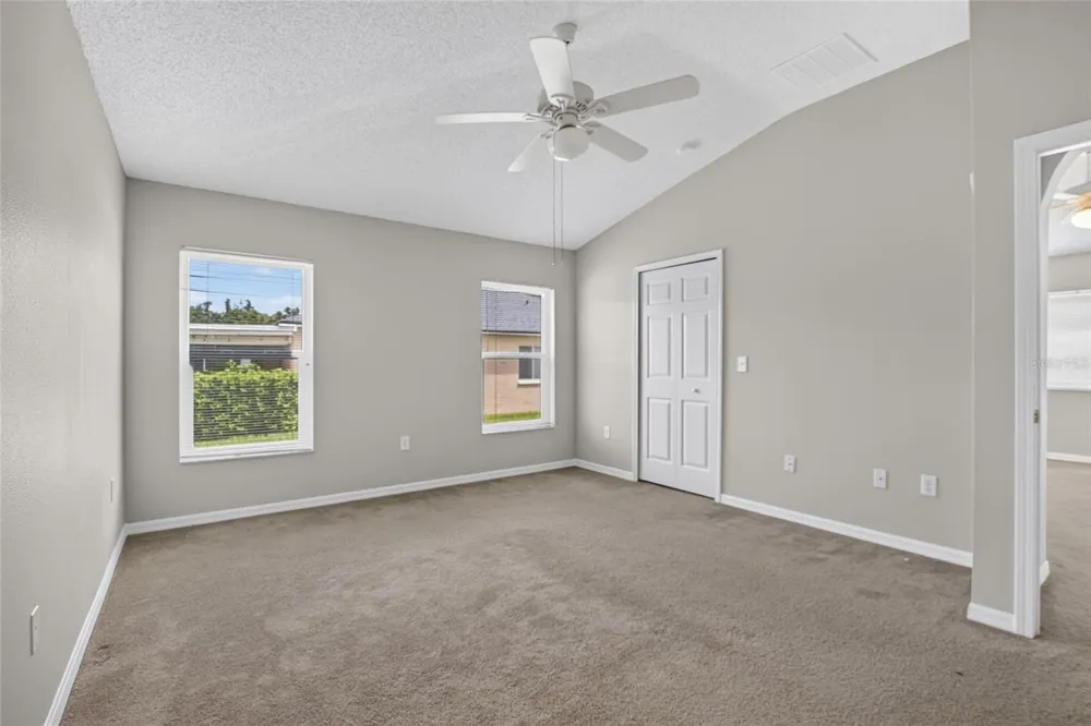 535 SCARLET MAPLE COURT Plant City, FL 33563
