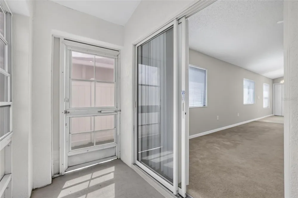 535 SCARLET MAPLE COURT Plant City, FL 33563