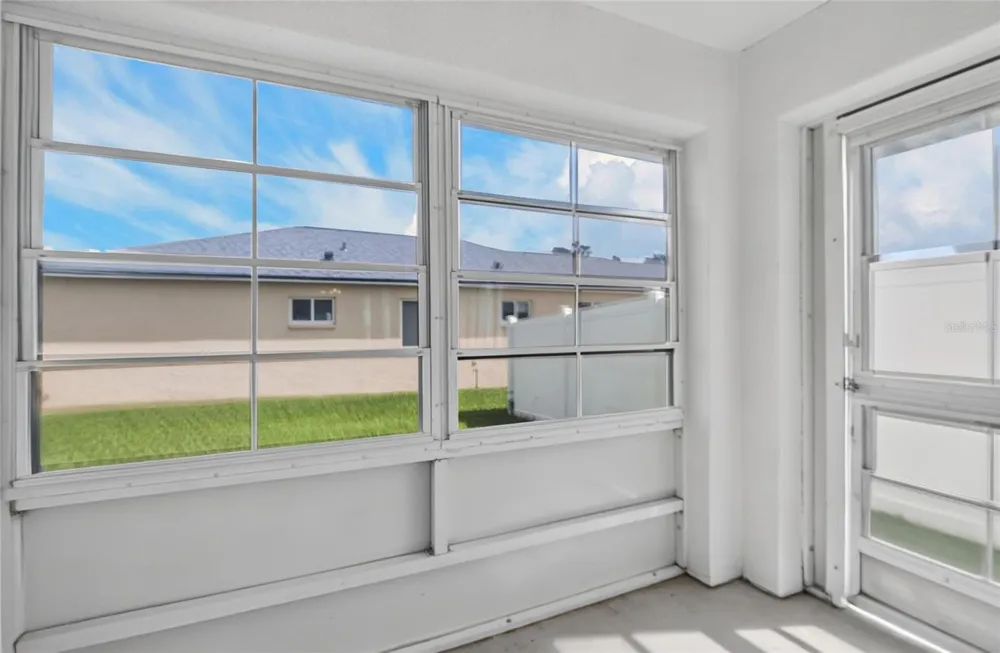 535 SCARLET MAPLE COURT Plant City, FL 33563