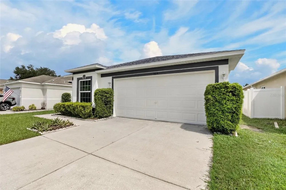 535 SCARLET MAPLE COURT Plant City, FL 33563