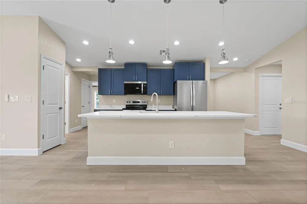 9417 HEARTWELLVILLE AVENUE Englewood, FL 34224