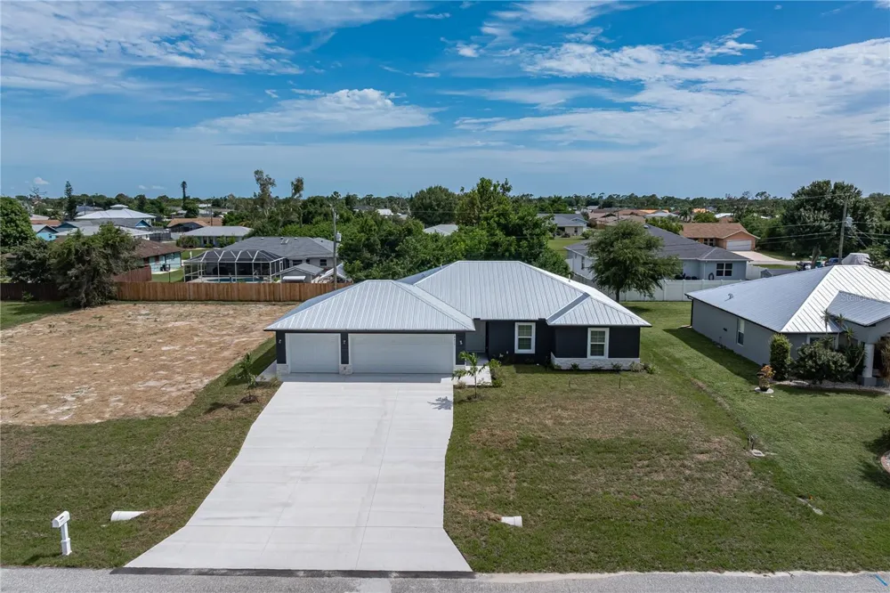 9417 HEARTWELLVILLE AVENUE Englewood, FL 34224