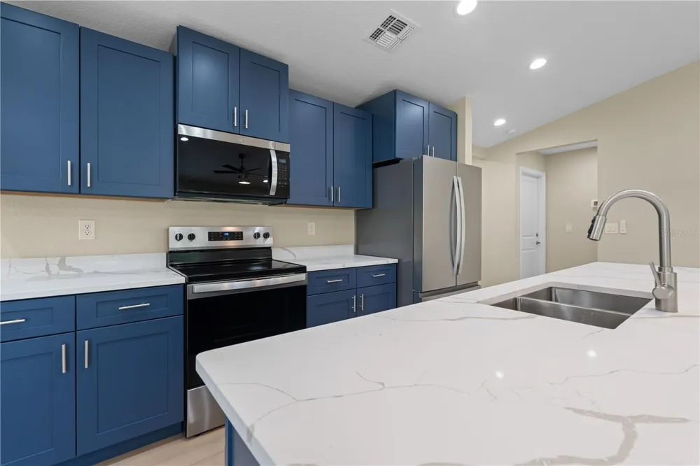 9417 HEARTWELLVILLE AVENUE Englewood, FL 34224