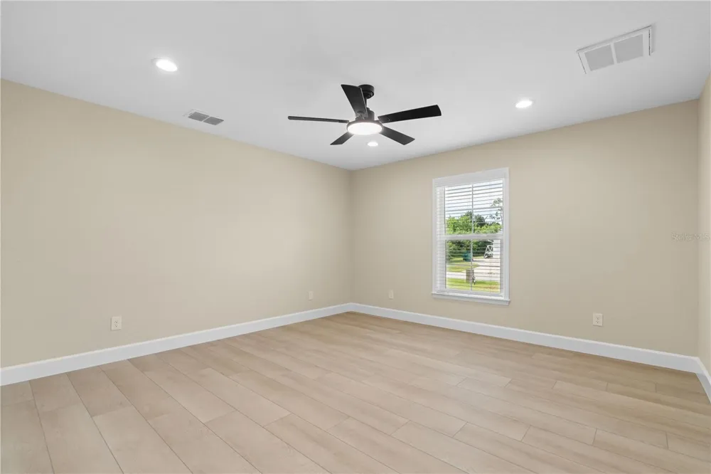 9417 HEARTWELLVILLE AVENUE Englewood, FL 34224