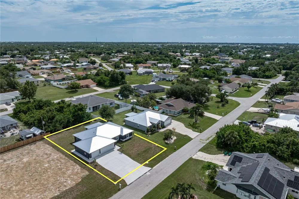 9417 HEARTWELLVILLE AVENUE Englewood, FL 34224