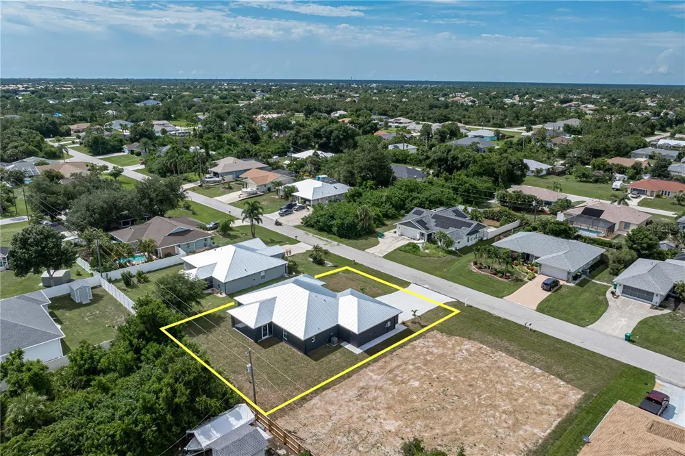 9417 HEARTWELLVILLE AVENUE Englewood, FL 34224