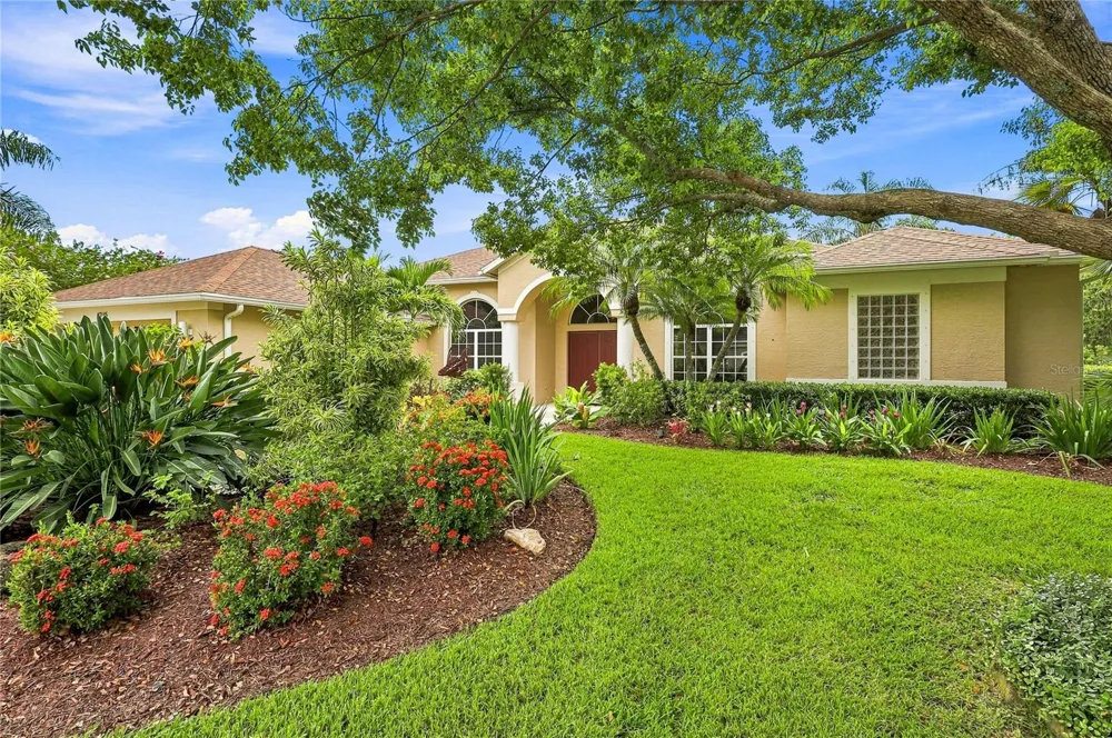7215 PINE VALLEY STREET Bradenton, FL 34202