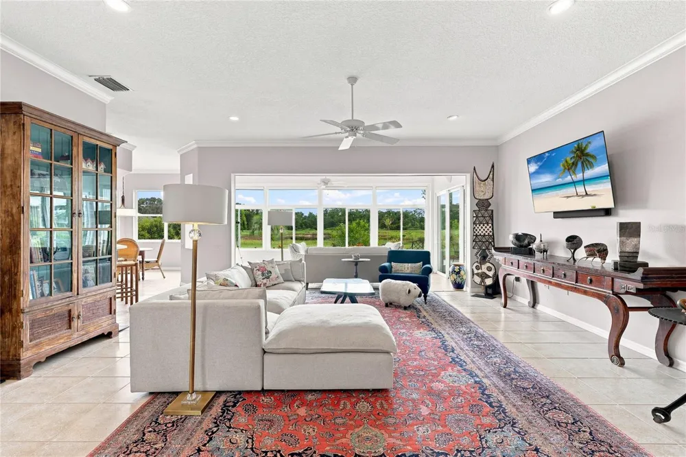 7215 PINE VALLEY STREET Bradenton, FL 34202