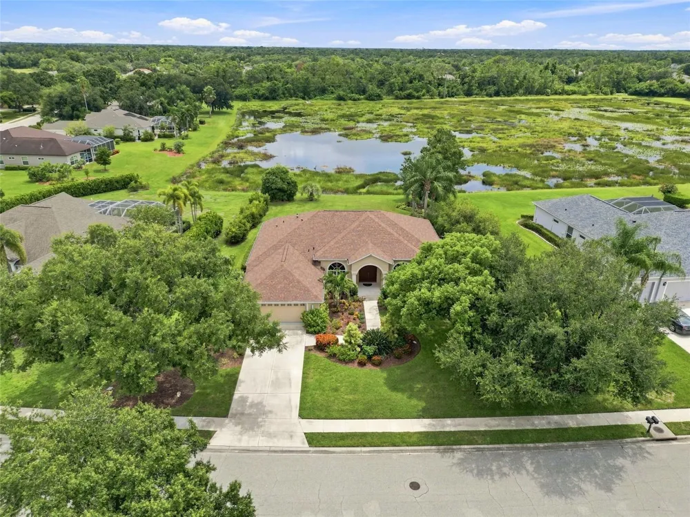 7215 PINE VALLEY STREET Bradenton, FL 34202
