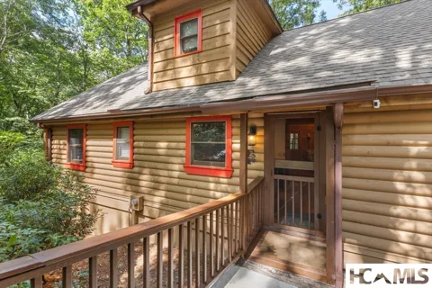 948 Hickory Drive