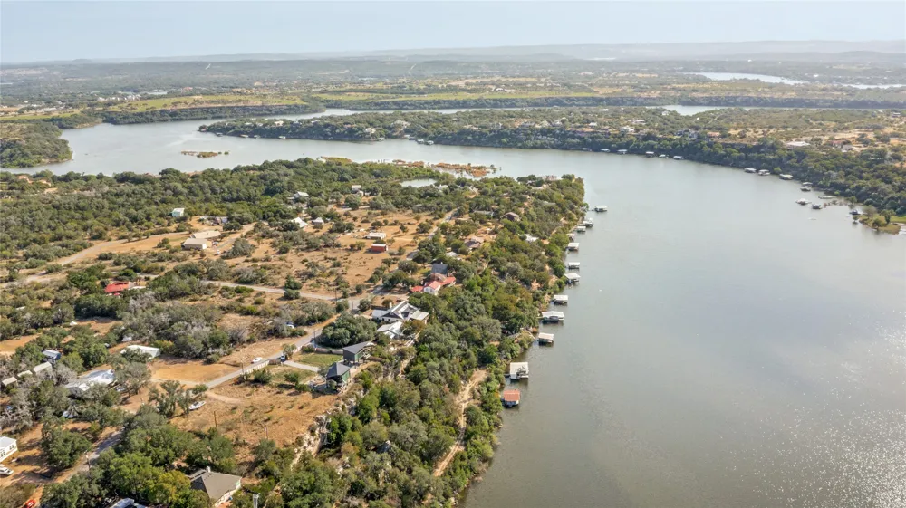 25555 Pedernales Point Drive Spicewood, TX 78669