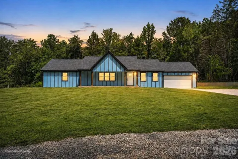 2021 Dogwood Trail