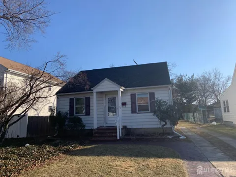 116 Giles Avenue
