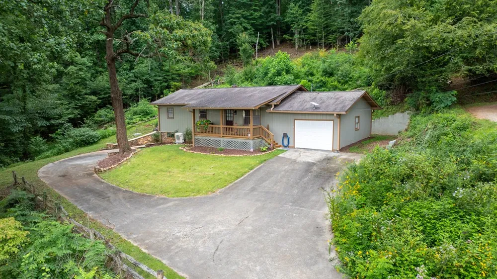 Parkview Ln Franklin, NC 28734