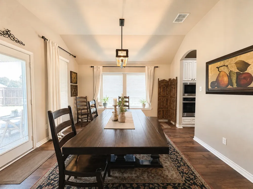 233 Mitchell Boulevard Weatherford, TX 76087