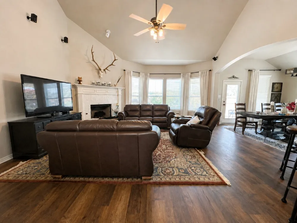 233 Mitchell Boulevard Weatherford, TX 76087