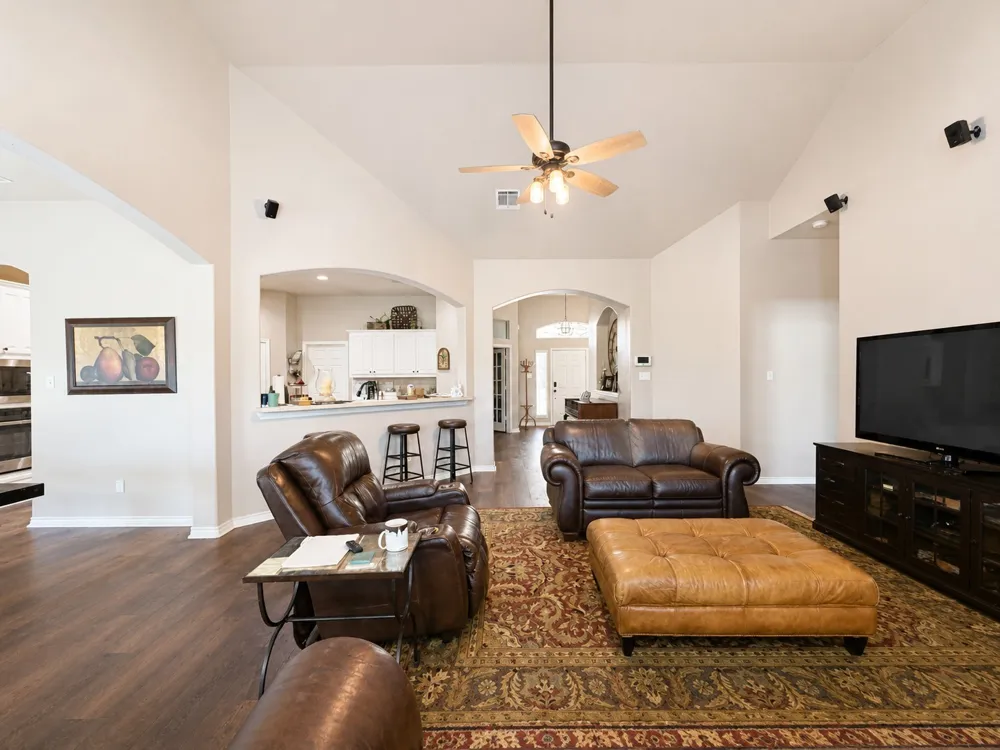 233 Mitchell Boulevard Weatherford, TX 76087