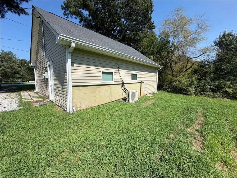 759 Hog Mountain Road Winder, GA 30680