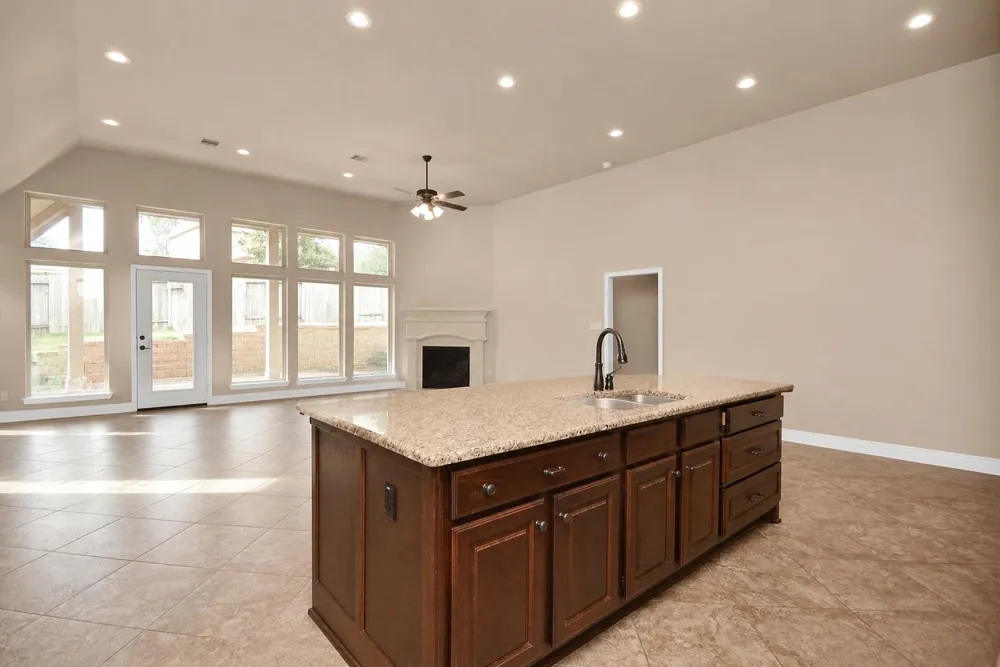 173 Pinnacle Ridge Dr Montgomery, TX 77316