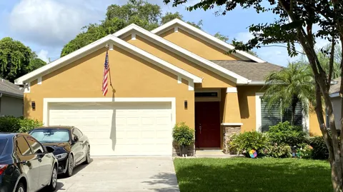 412 Waterside Circle
