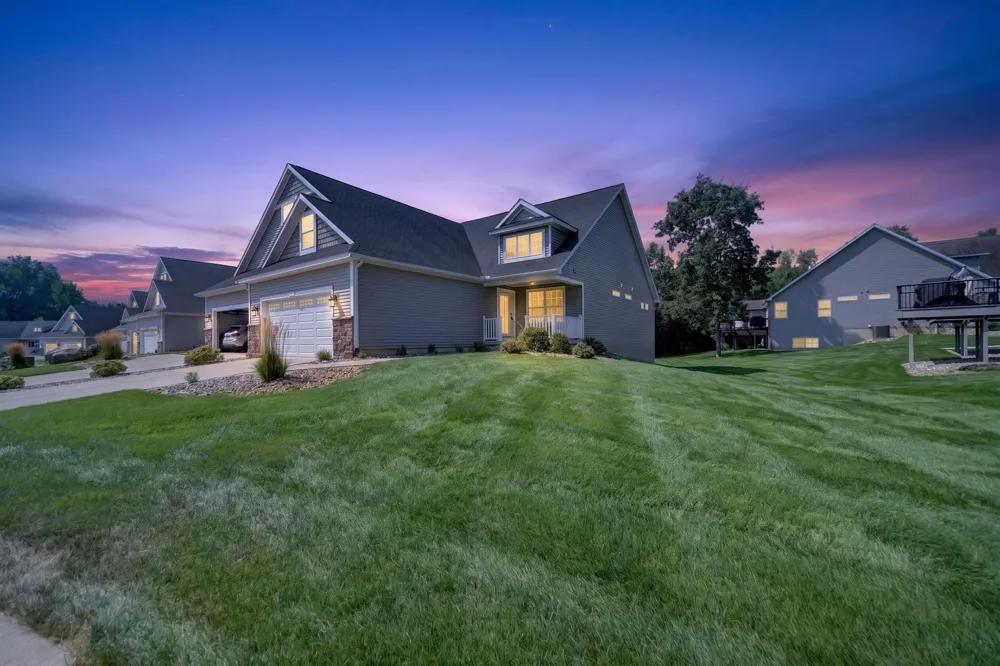 4048 Stoneridge Drive Jackson, MI 49203
