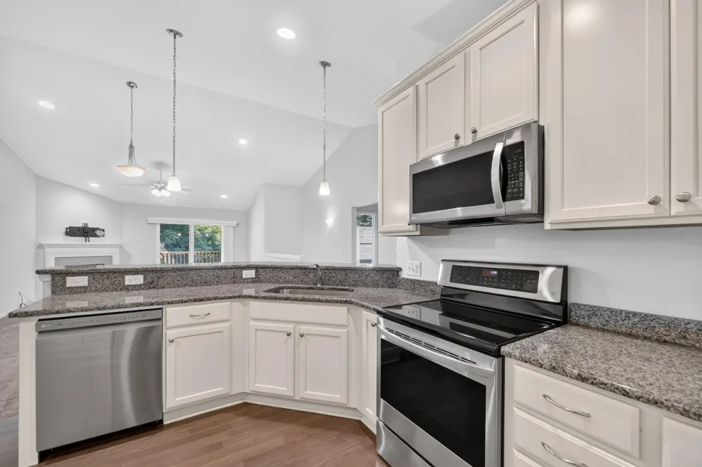 4048 Stoneridge Drive Jackson, MI 49203