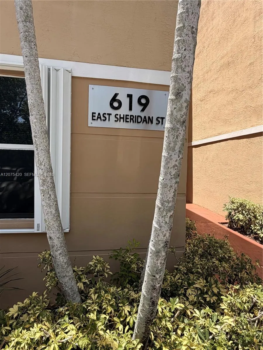 619 E Sheridan St #105 Dania Beach, FL 33004
