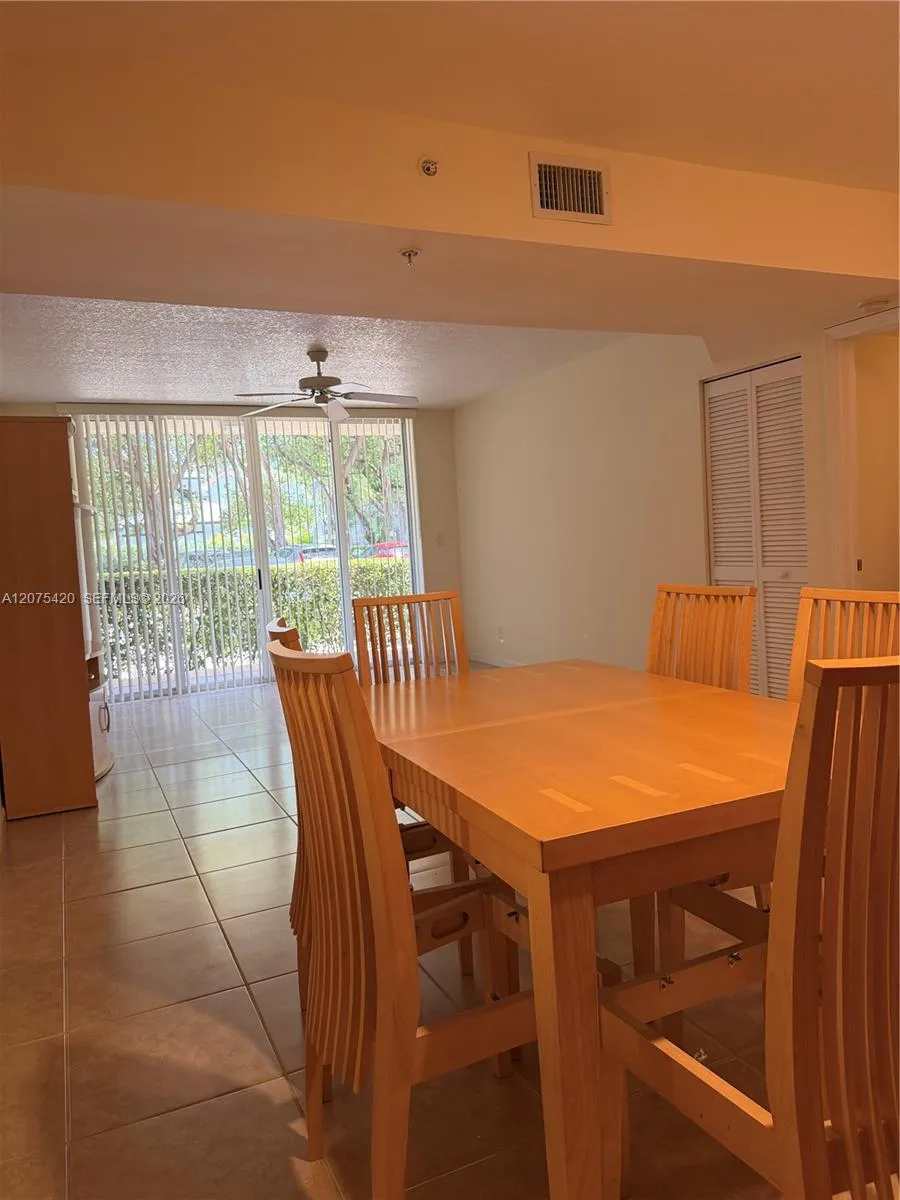 619 E Sheridan St #105 Dania Beach, FL 33004