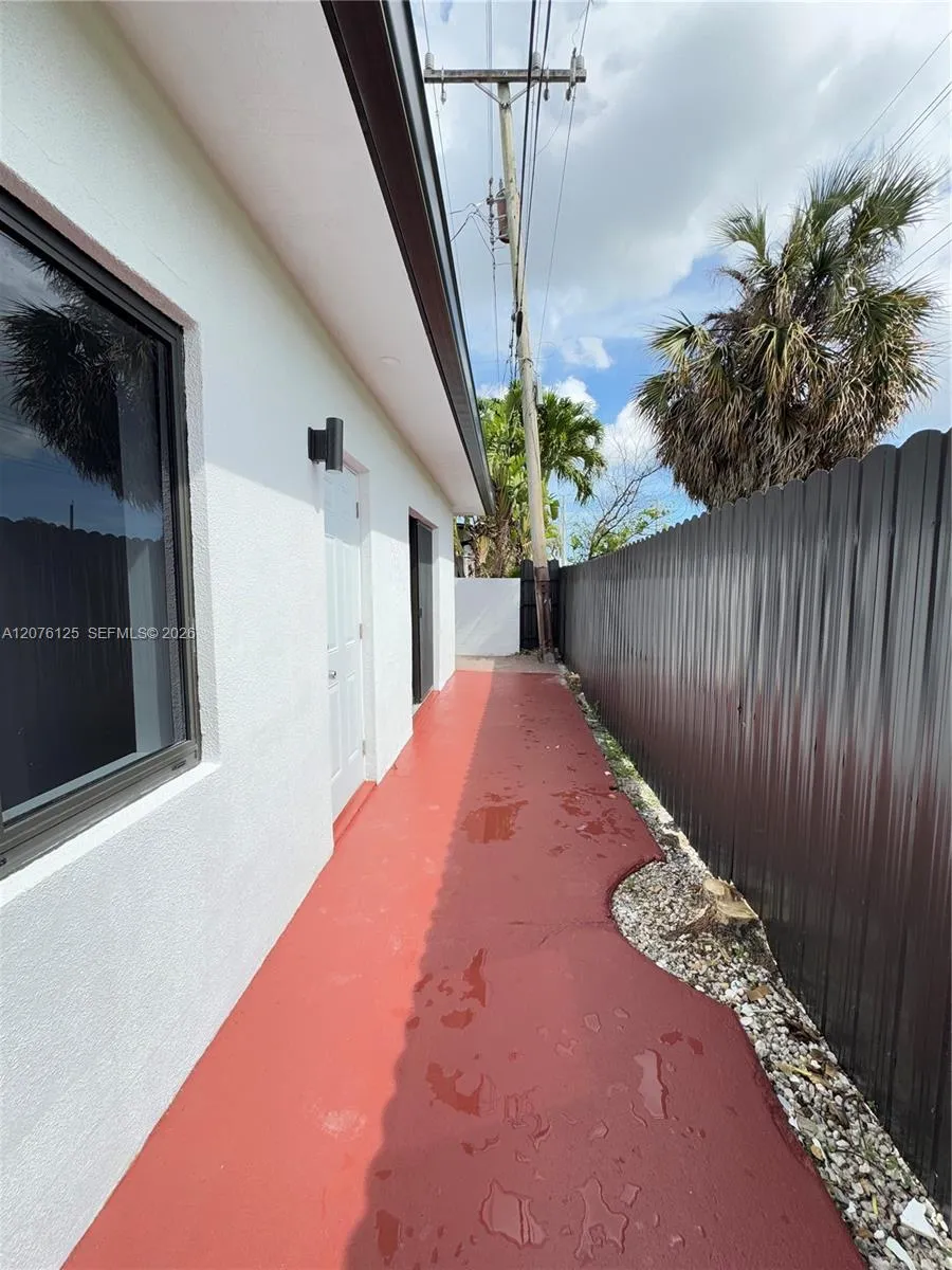 10330 SW 35th Ter #0 Miami, FL 33165