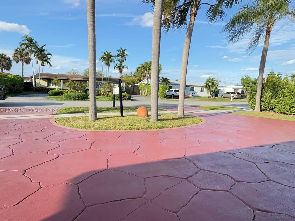 10330 SW 35th Ter #0 Miami, FL 33165