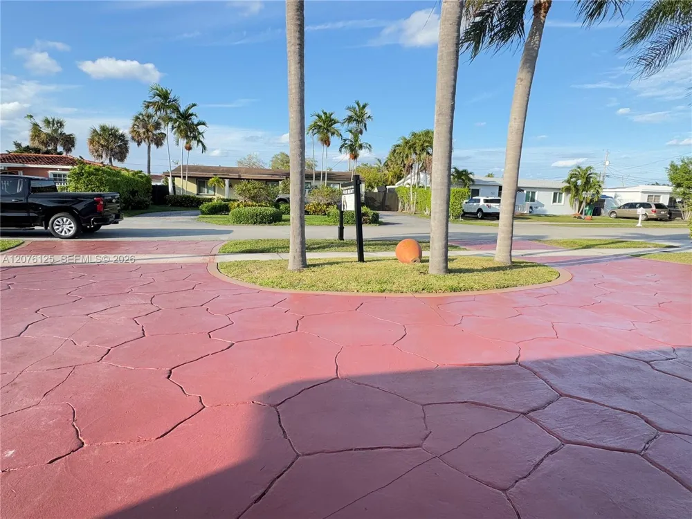 10330 SW 35th Ter #0 Miami, FL 33165