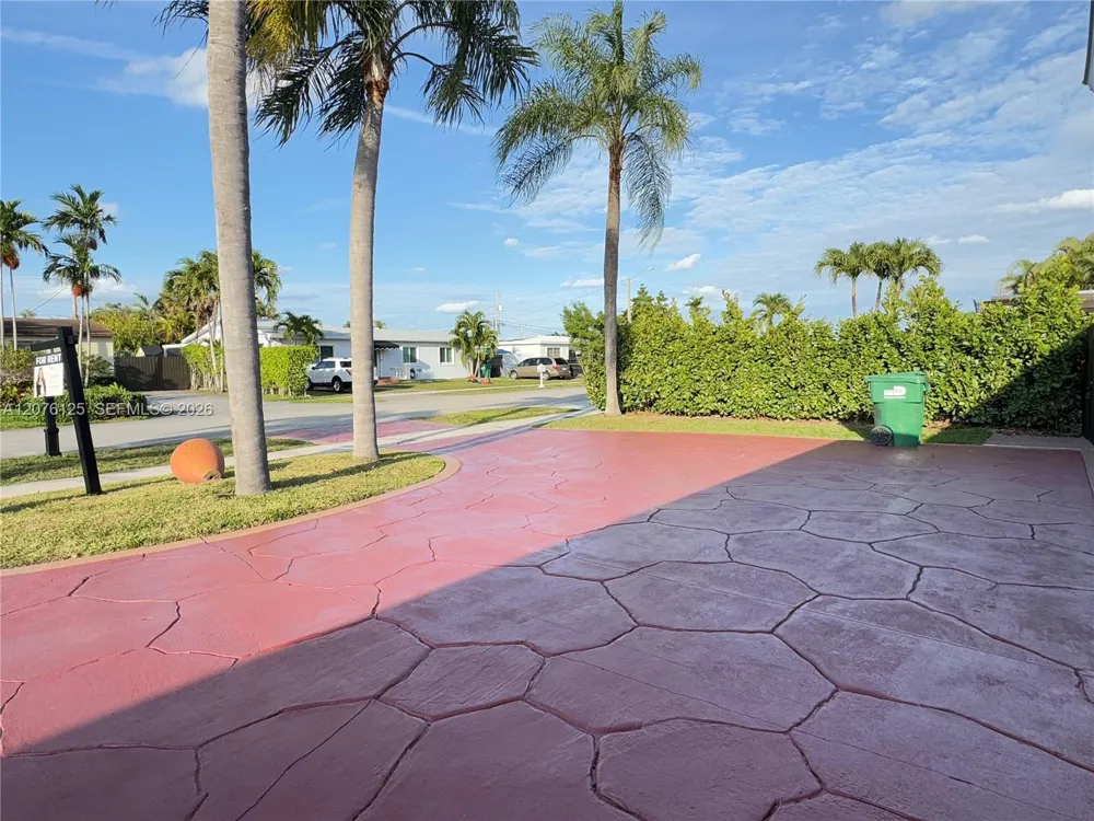 10330 SW 35th Ter #0 Miami, FL 33165