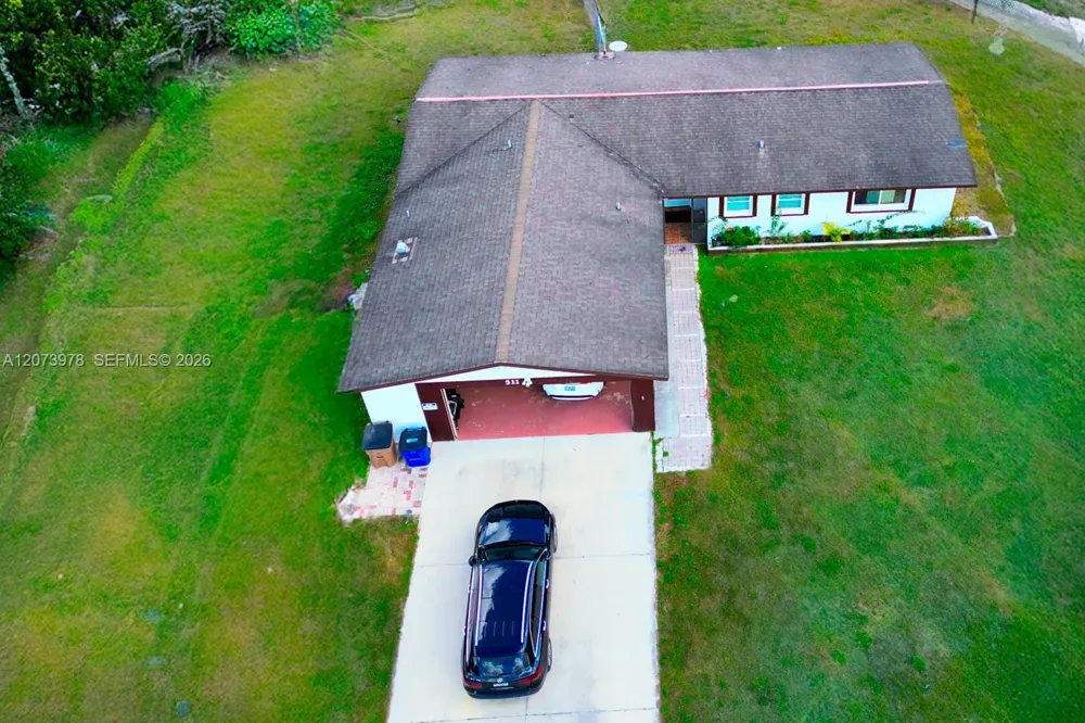 511 York Lehigh Acres, FL 33936