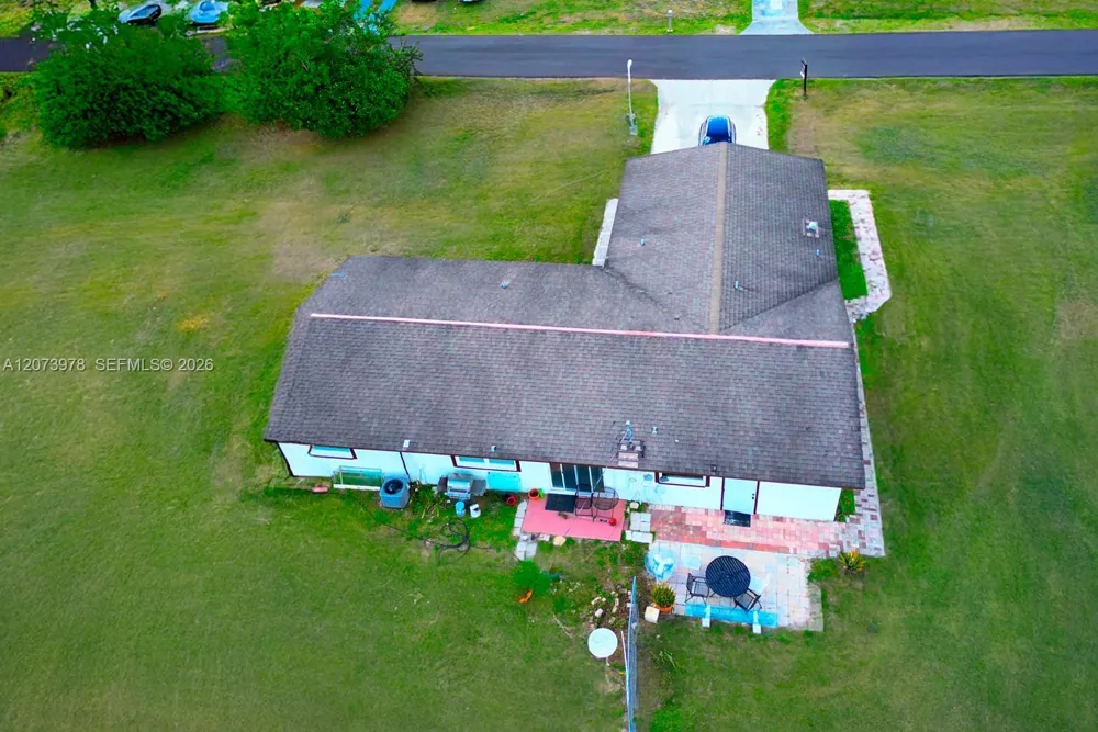 511 York Lehigh Acres, FL 33936