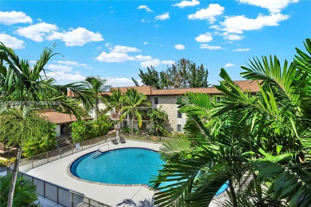 7473 SW 82nd St #D103 Miami, FL 33143