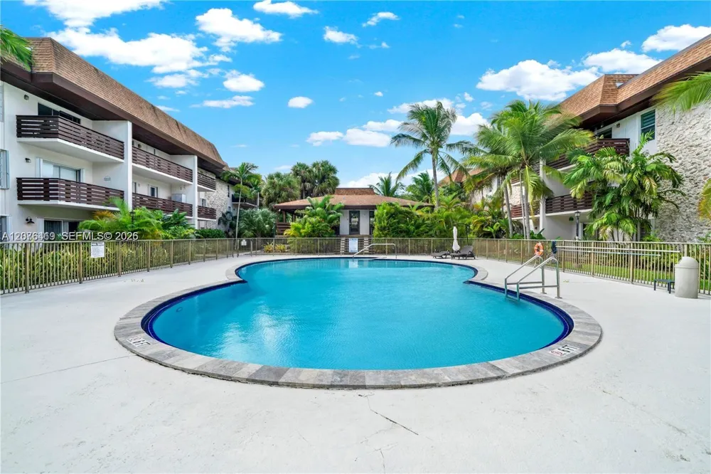 7473 SW 82nd St #D103 Miami, FL 33143